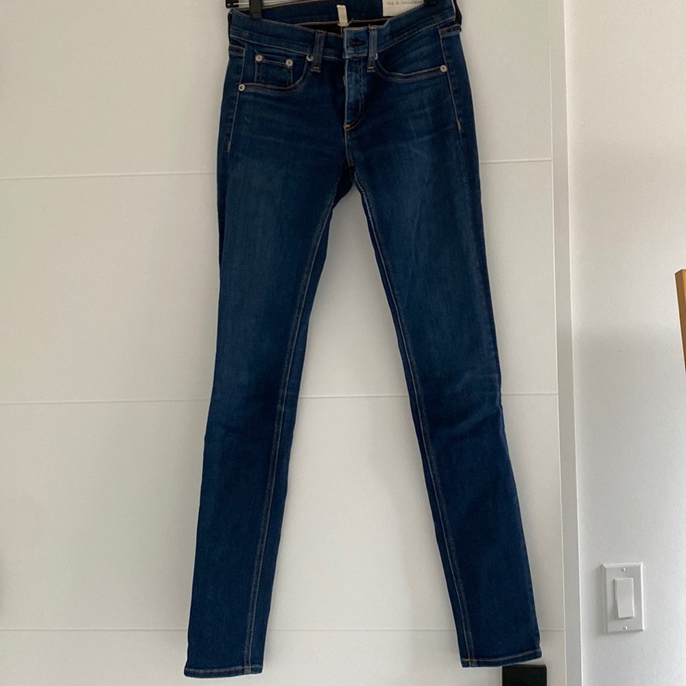 Rag and Bone size 25, blue denim, skinny mid rise